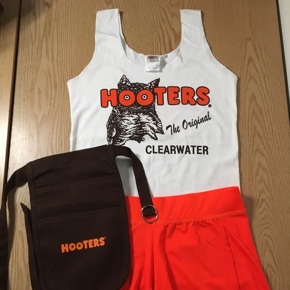 New Hooters Girl Uniform Bundle Tank Shorts Pouch Sizes Xxxs Xxs Xs Sm Med Large - Picture 1 of 16